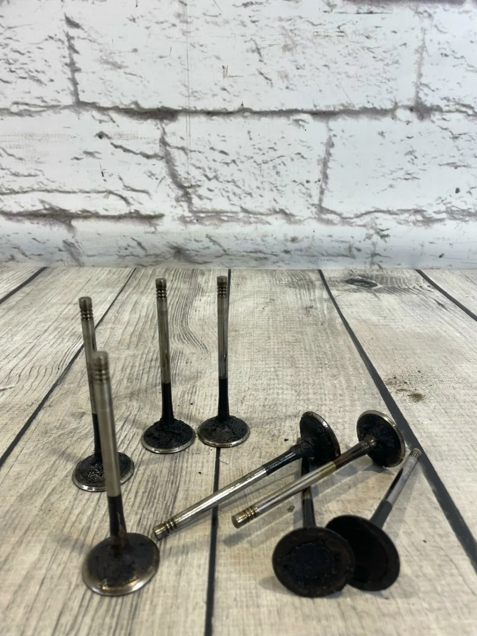 Клапан впускной Audi A1 2010-..