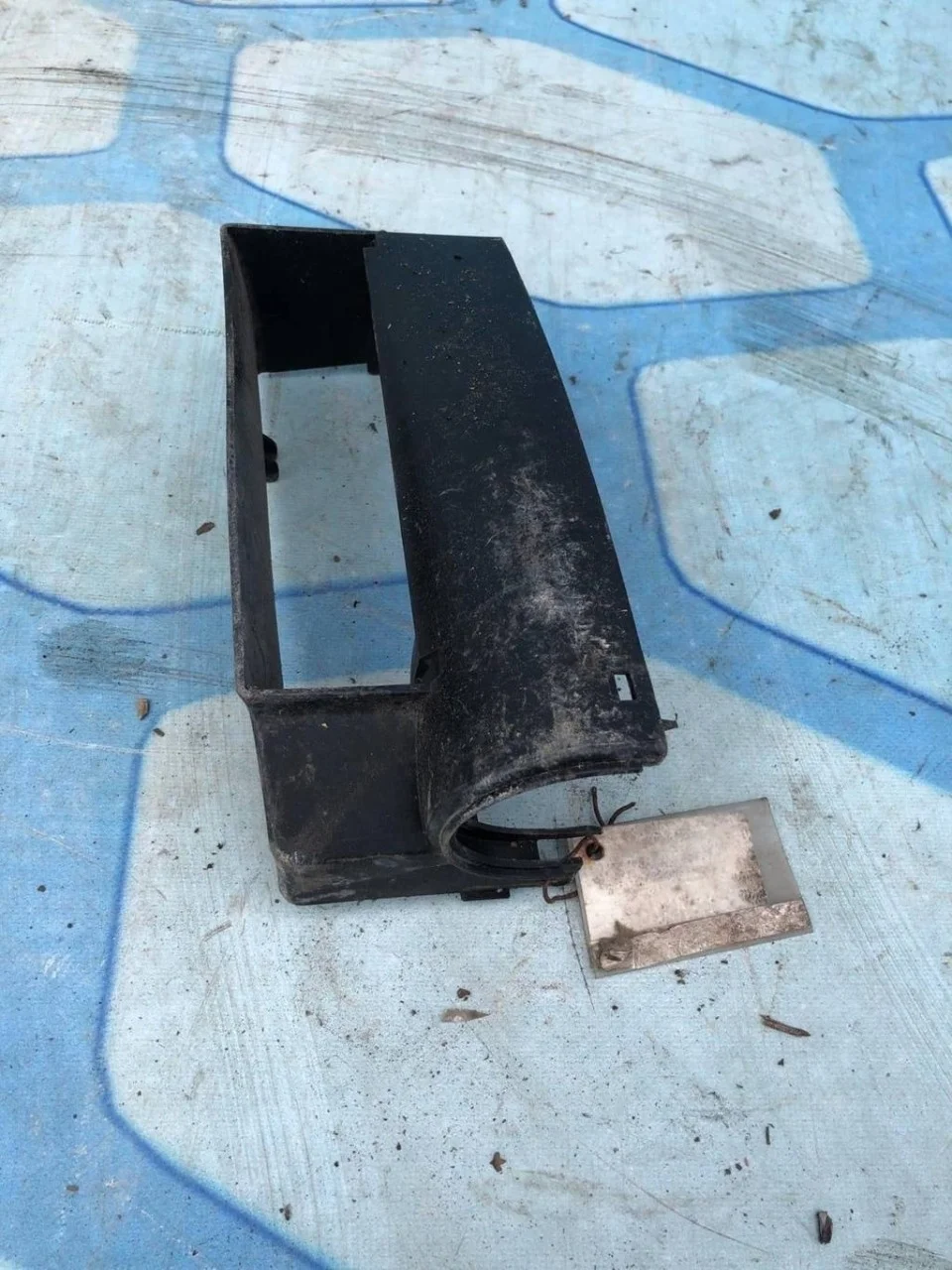 Патрубок воздуховод двс Audi A3 2003-2013 8P1