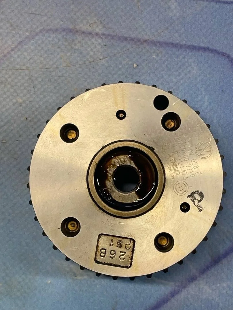 Регулятор фаз газораспределения Audi A3 2003-2013 8P1