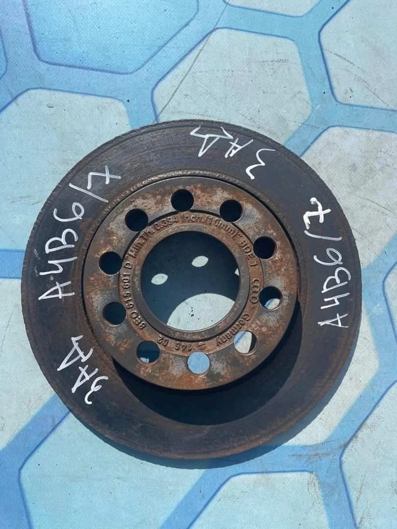 Диск тормозной задний Audi A4 2000-2004 B6