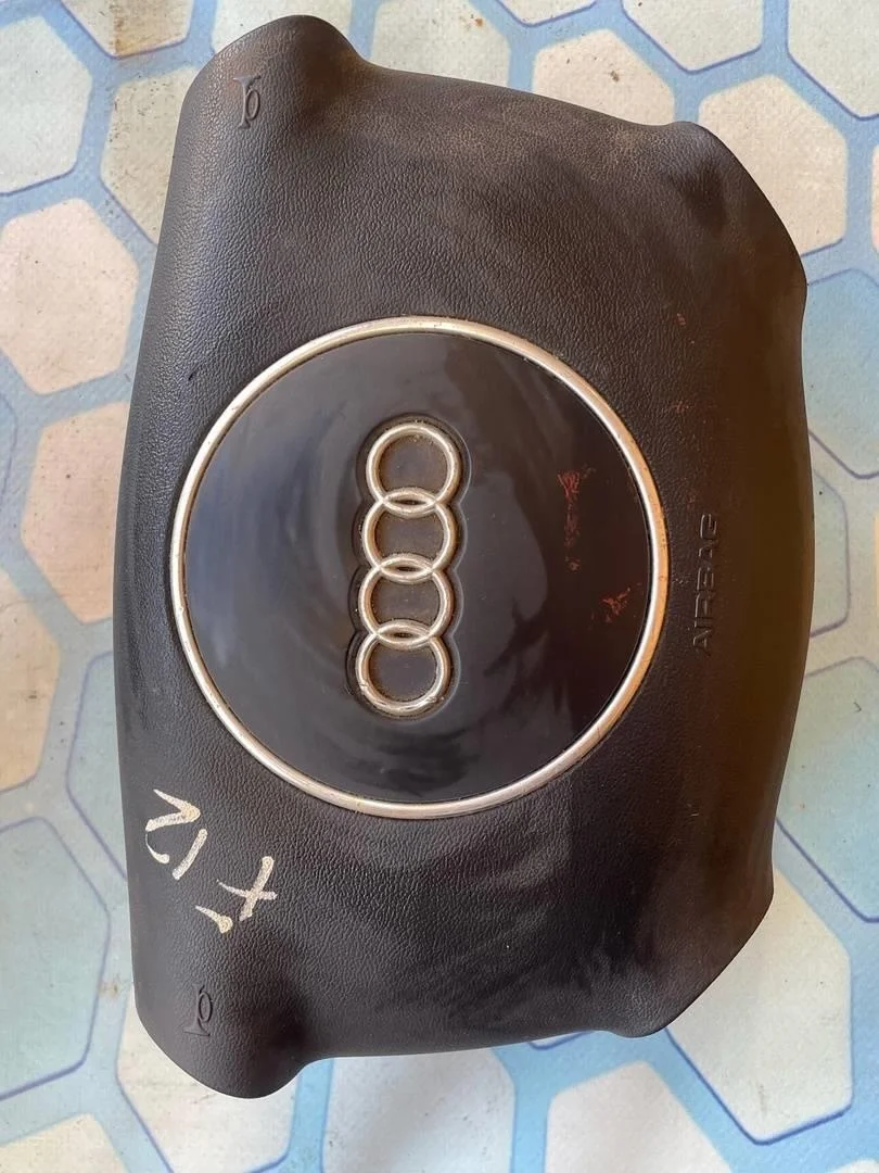 Подушка безопасности в руль 4 спицы Audi A4 2000-2004 B6