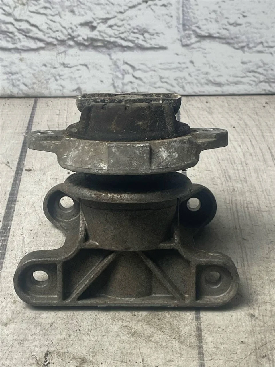 Кронштейн кпп Audi A4 2005-2007 B7