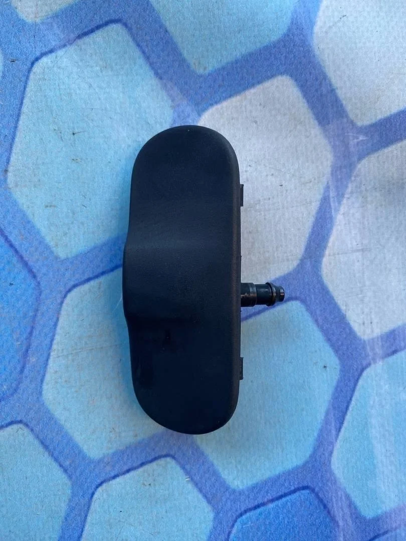 Форсунка омывателя стекла Audi A4 2007-2015 B8