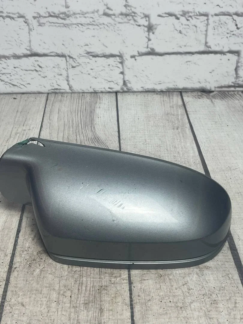 Накладка зеркала правого Audi A4 2007-2015 B8