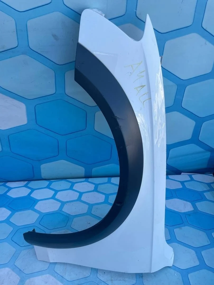 Крыло переднее левое Audi A4 2010-2015 B8 Allroad