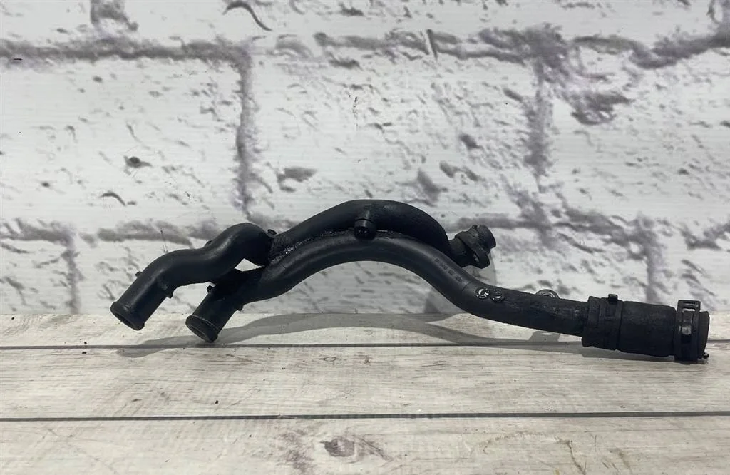 Трубопровод системы охлаждения Audi A5 2008-2016 S5