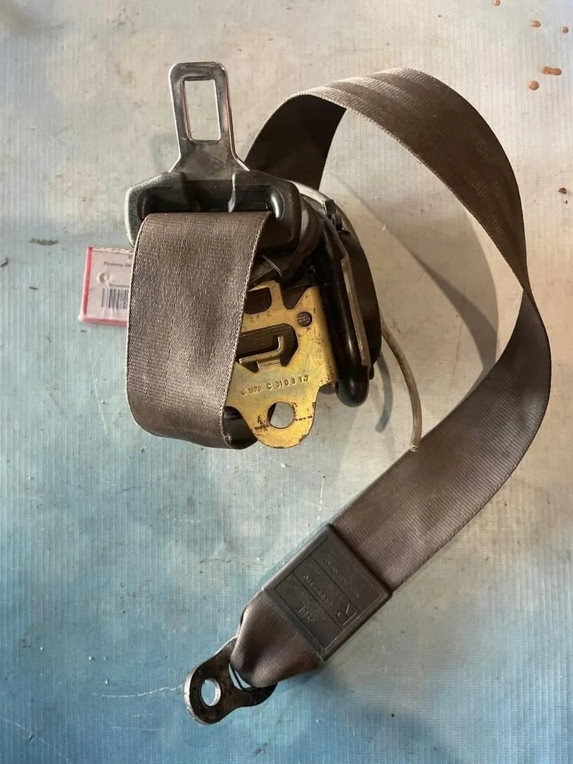 Ремень безопасности передний правый Audi A6 1997-2004 C5