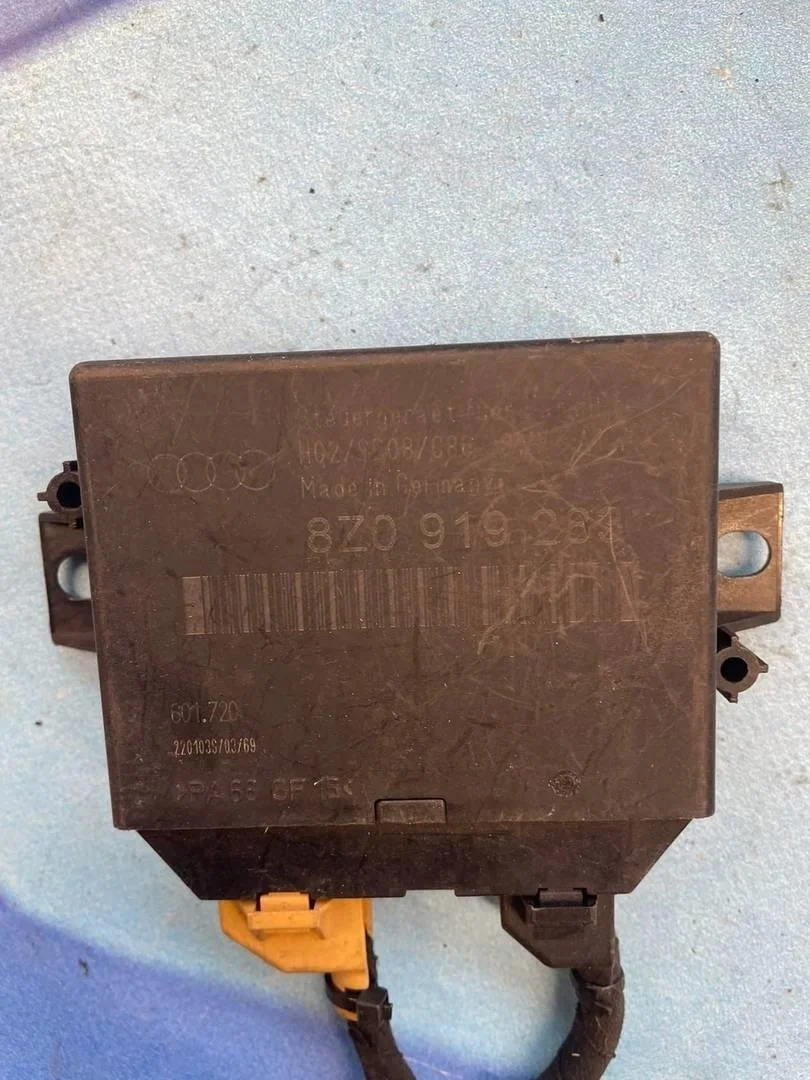 Блок управления задним парктроником Audi A6 1997-2004 C5