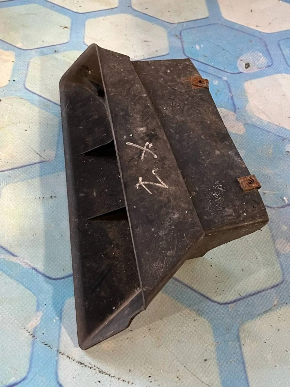 Фланец фоздухозаборника Audi A6 1997-2004 C5