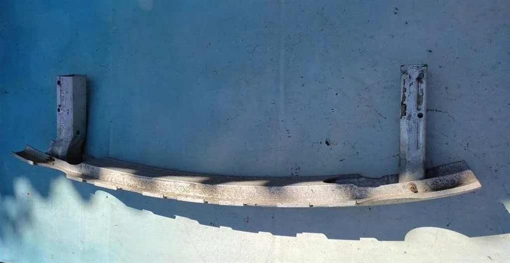 Усилитель бампера заднего Audi A6 2000-2005 C5