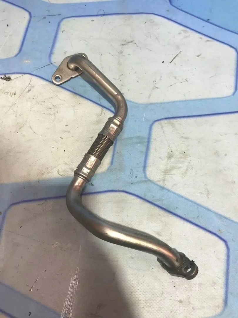 Трубка турбины Audi A6 2000-2005 C5