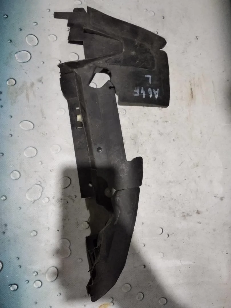 Воздуховод радиатора охлаждения левый Audi A6 2004-2011 C6