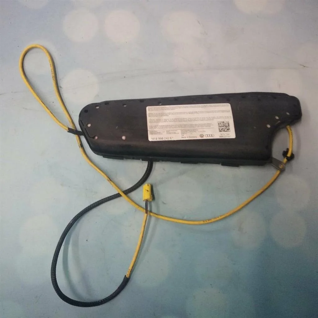 Подушка безопасности боковая сиденье правая Audi A6 2004-2011 C6