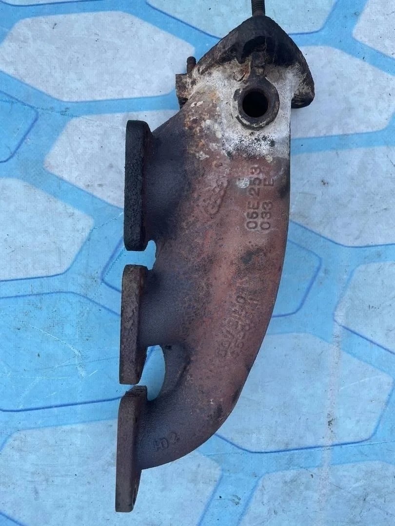 Коллектор выпускной Audi A6 2004-2011 C6