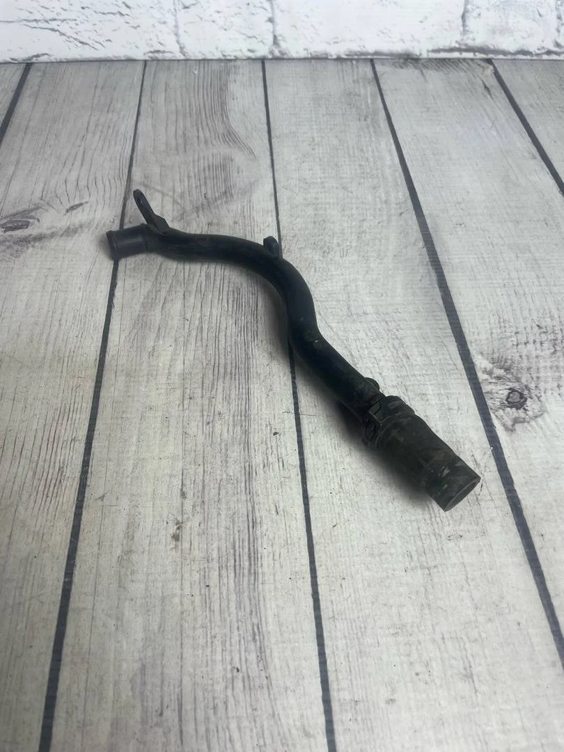 Патрубок охлаждения Audi A6 2004-2011 C6