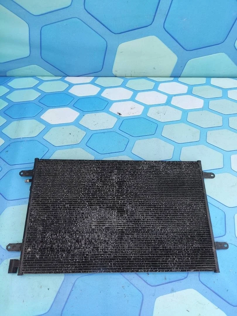 Радиатор кондиционера Audi A6 2006-2012 C6