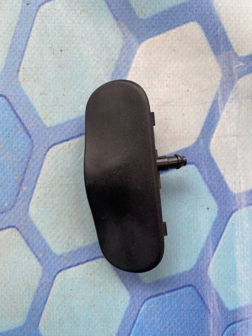 Форсунка омывателя стекла Audi A6 2011-.. C7