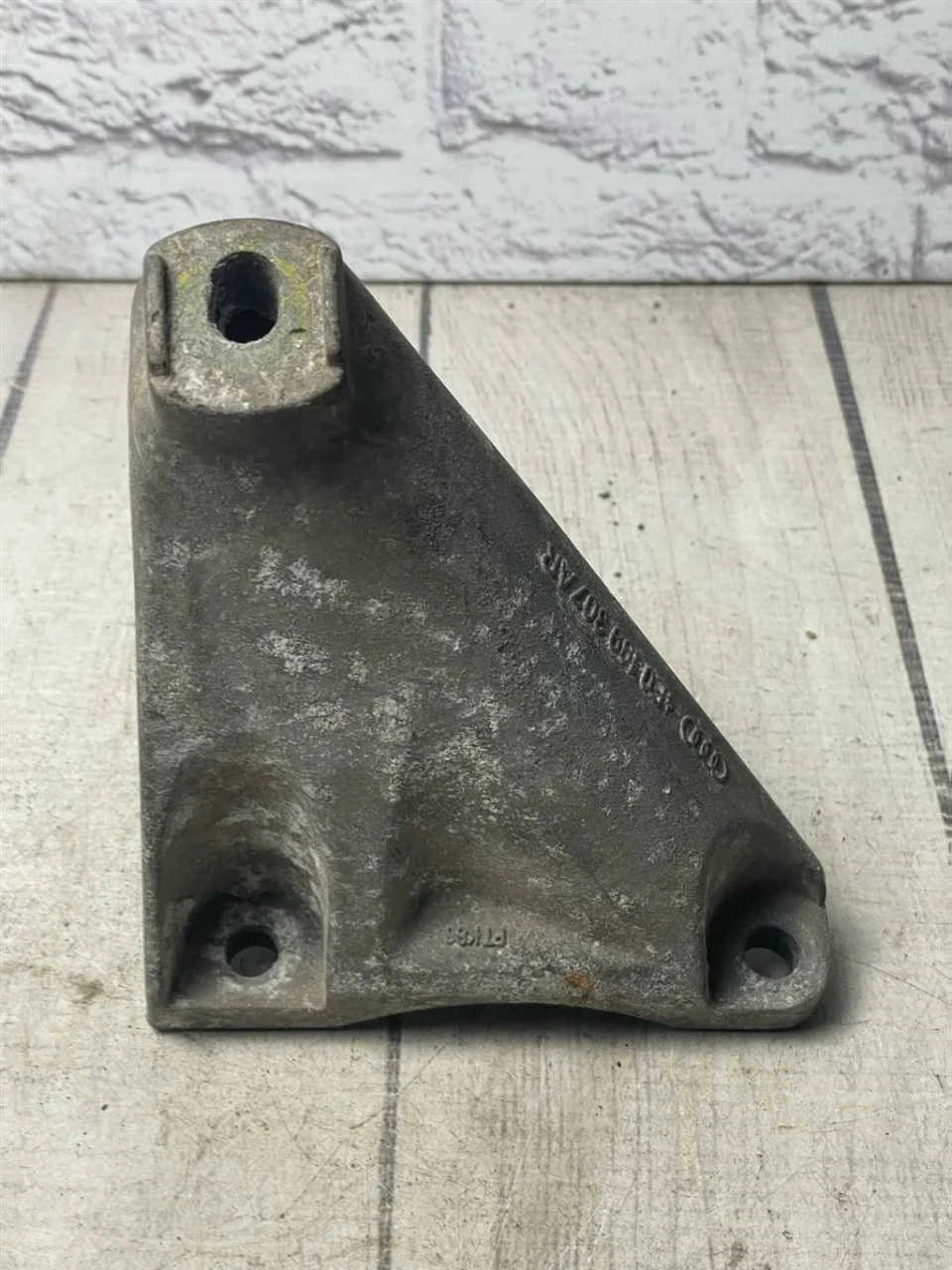 Опора двигателя Audi A8 1998-2003 D3