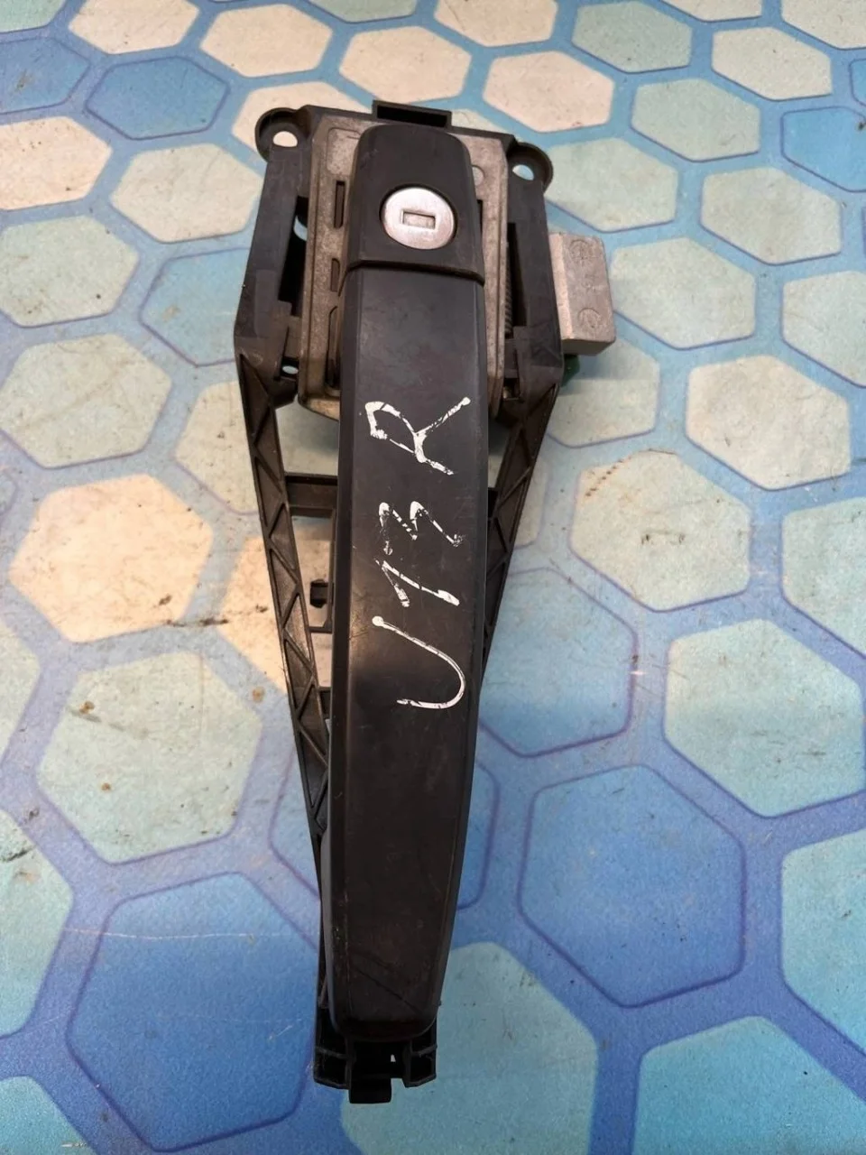 Ручка двери внешняя Opel Astra H 2004-2015