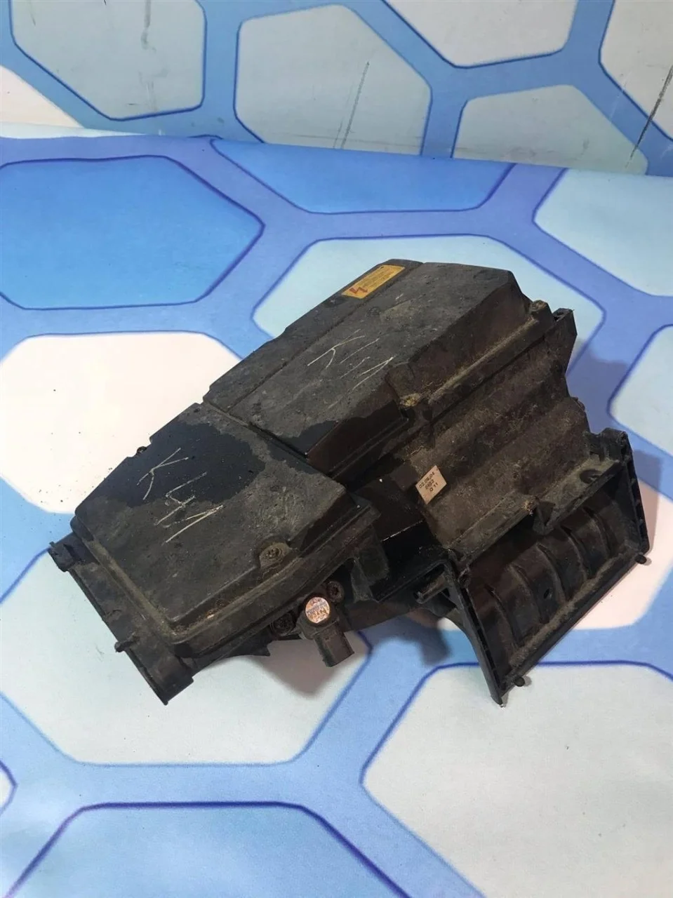 Корпус воздушного фильтра Mercedes 2000-2006 W203