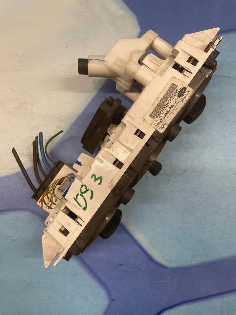 Блок управления климат контролем Ford Focus 2 2008-2011