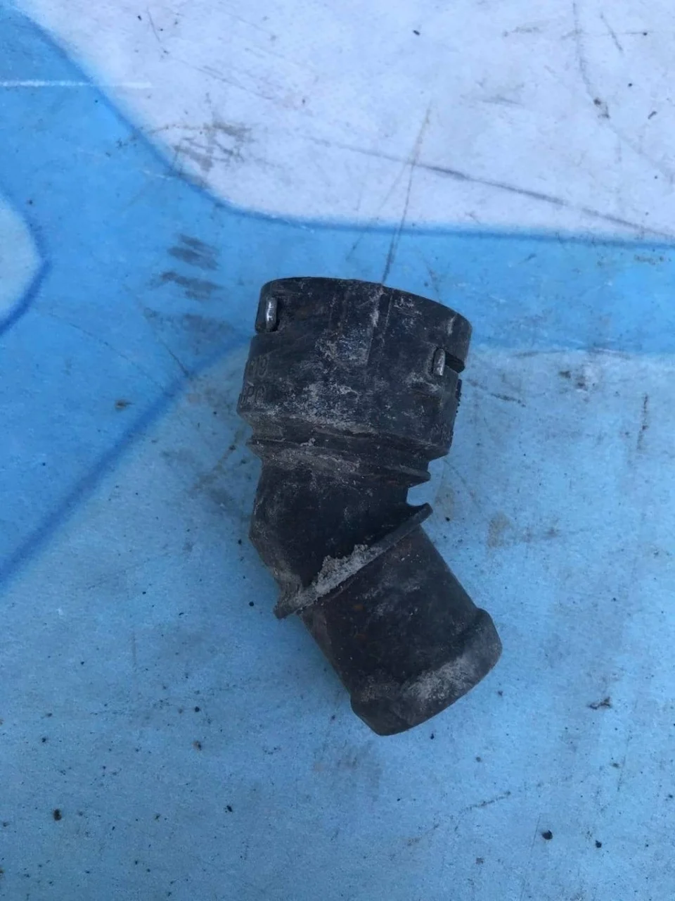 Фланец водяного охлаждения VW Golf 4 1997-2005