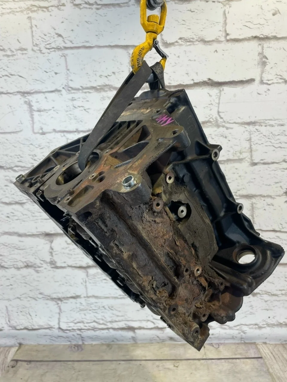 Блок цилиндров двигателя пустой VW Golf 2003-2009