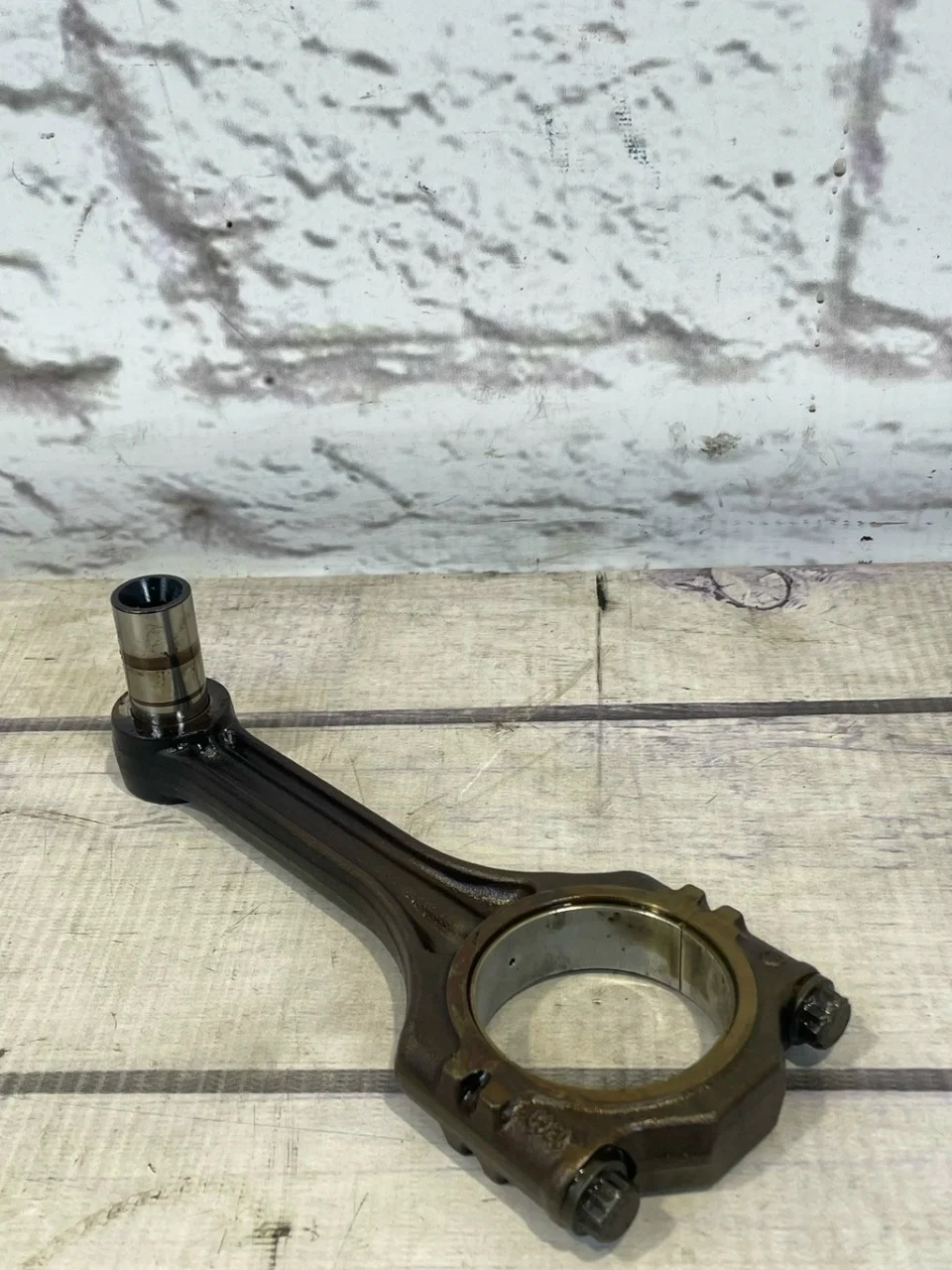 Шатун VW Golf 2003-2009