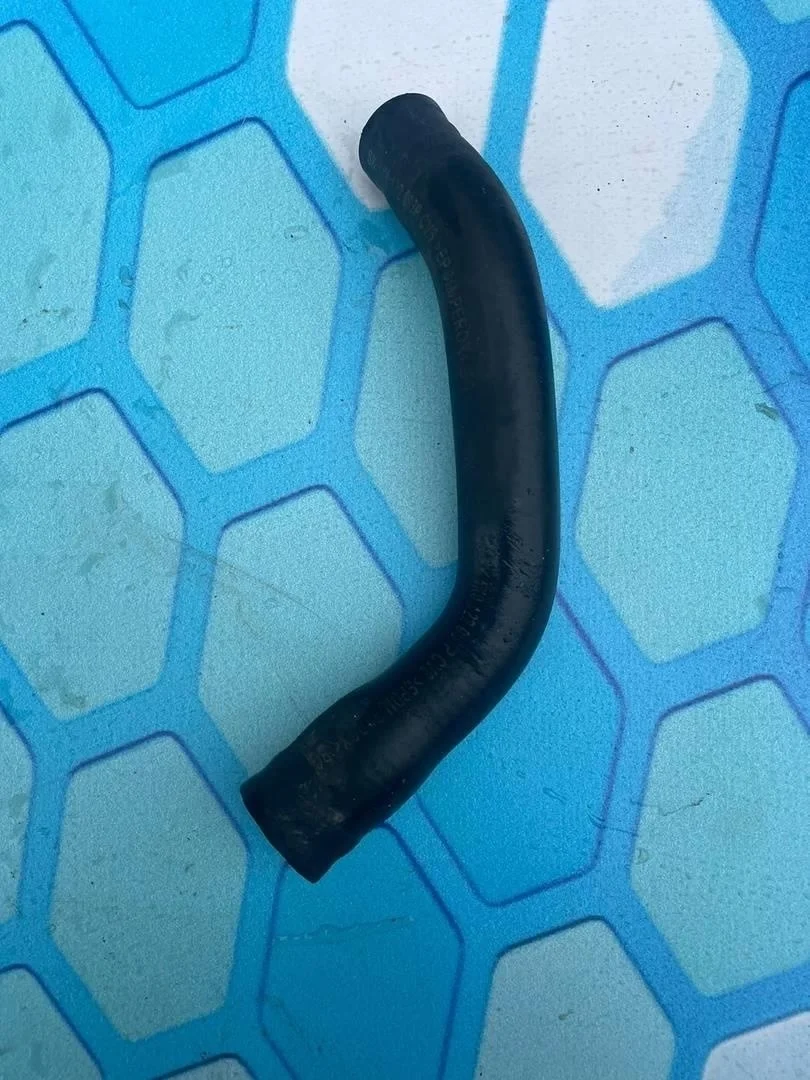 Патрубок отопителя VW Golf 5 Plus 2005-2014