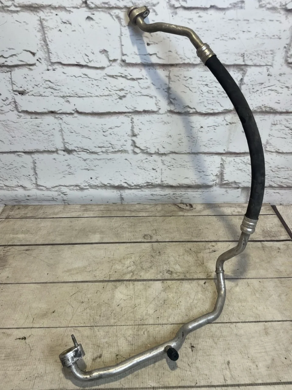 Трубка кондиционера VW Golf 7 2012-2017