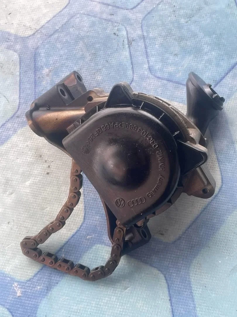 Масляный насос VW Jetta 2011-.в.