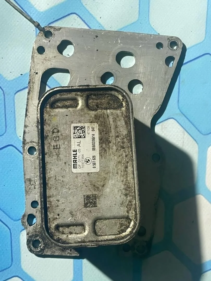 Радиатор масляный MINI Countryman 2010-2016 R60