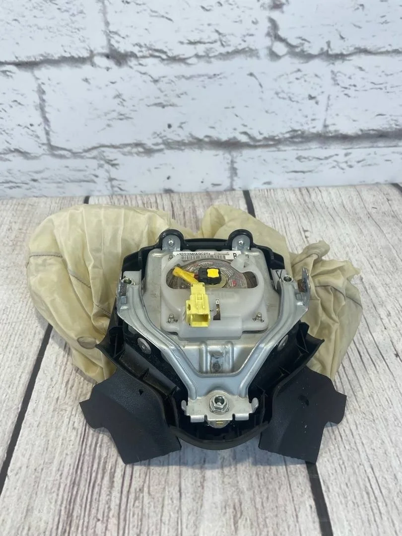 Подушка безопасности Mitsubishi