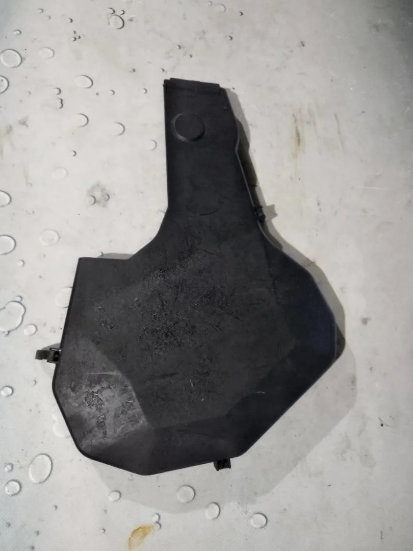 Защитный кожух грм правый VW Passat 2001-2005 B5+