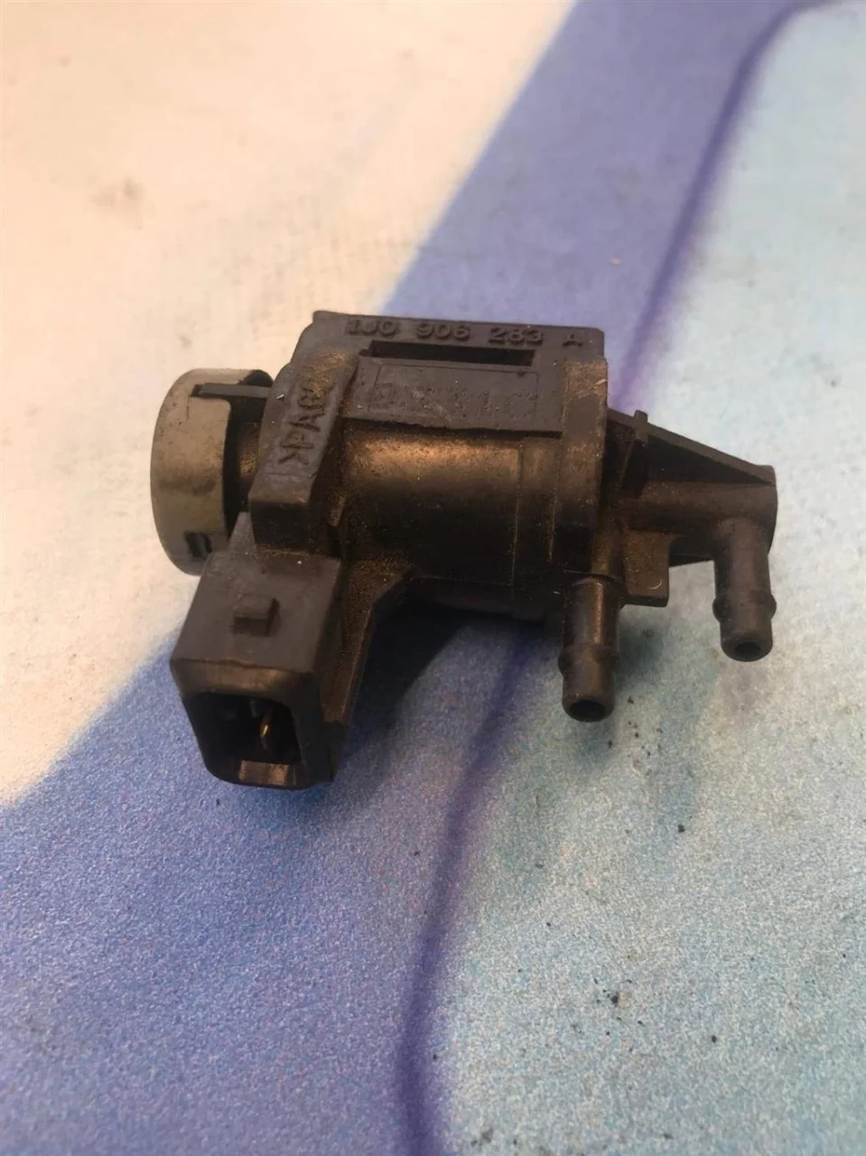 Клапан электромагнитный VW Passat 2001-2005 B5+