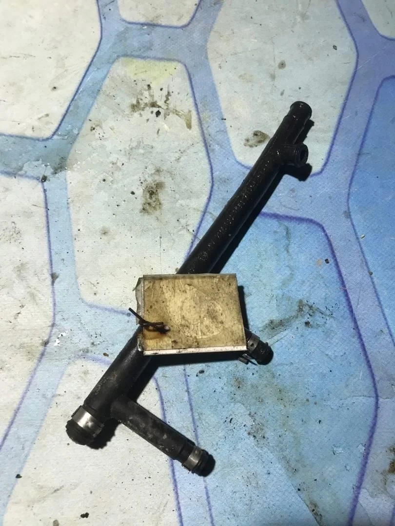 Патрубок охлаждения VW Passat 2001-2005 B5+