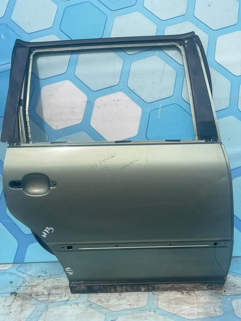 Дверь задняя правая VW Passat 2001-2005 B5+