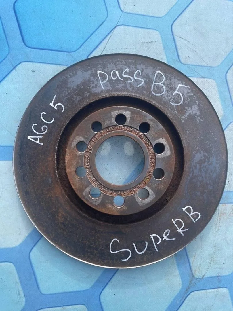 Диск тормозной передний VW Passat 2001-2005 B5+