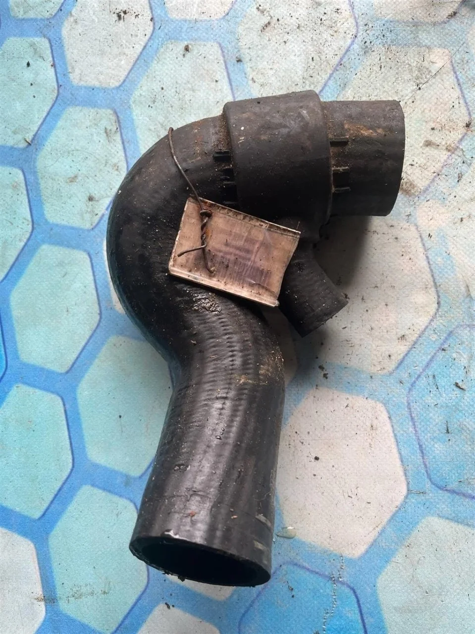 Патрубок интеркулера VW Passat 2001-2005 B5+