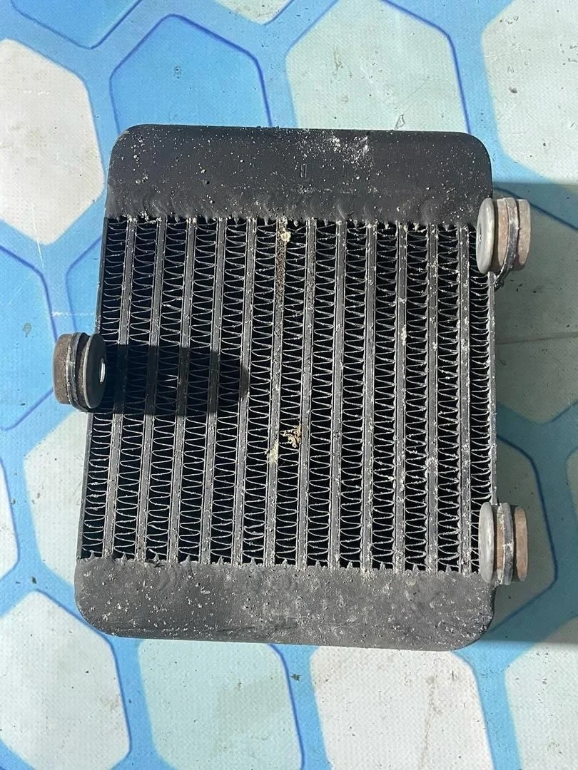 Радиатор масляный VW Passat 2001-2005 B5+