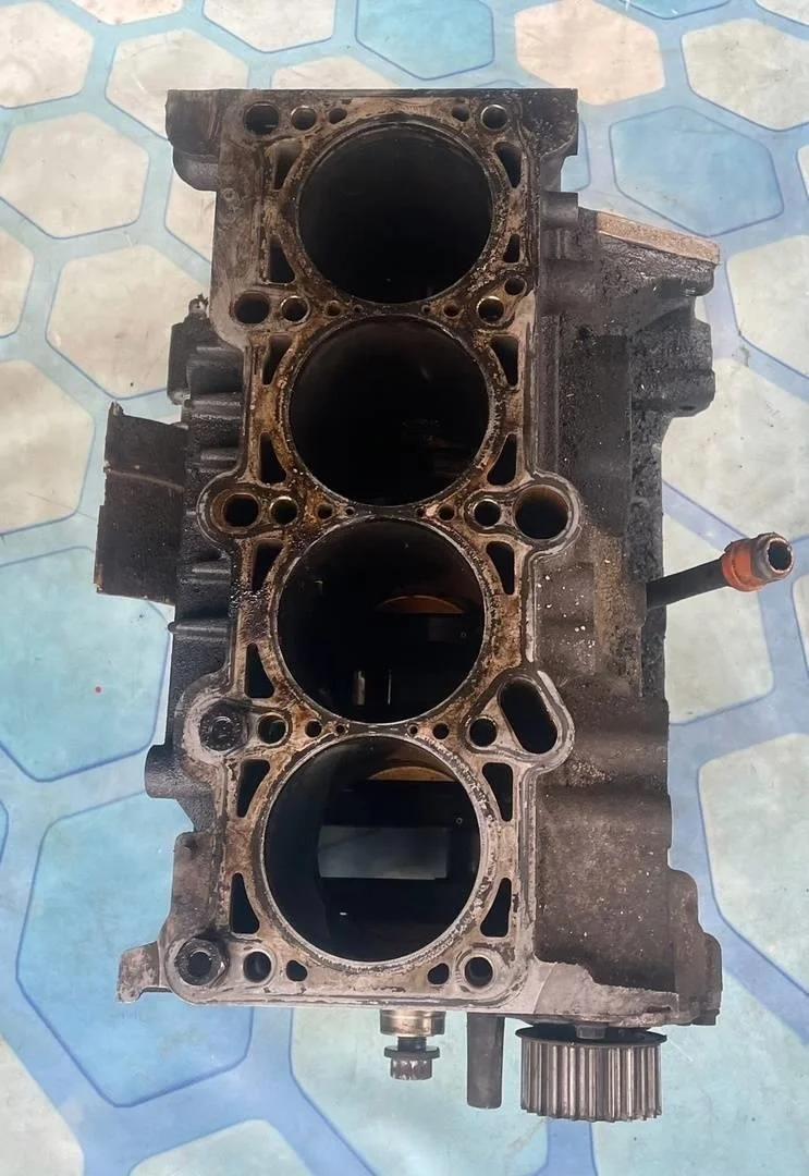 Блок цилиндров двигателя пустой VW Passat 2005-2010 B6