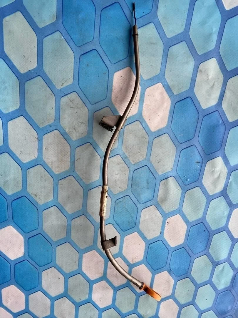 Щуп масляный VW Passat 2005-2010 B6