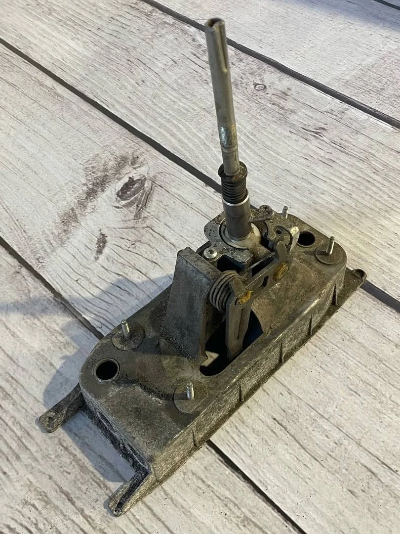 Кулиса мкпп VW Passat 2005-2010 B6