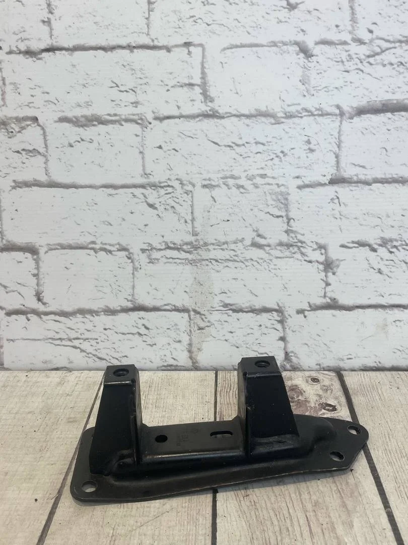 Кронштейн кпп левый VW Polo 5 2009-2015