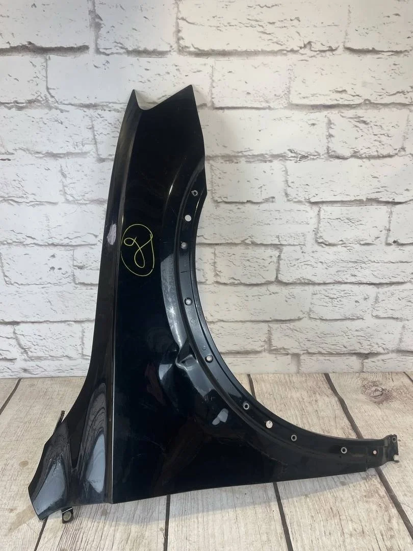 Крыло переднее правое Audi Q3 2011-2014 8U