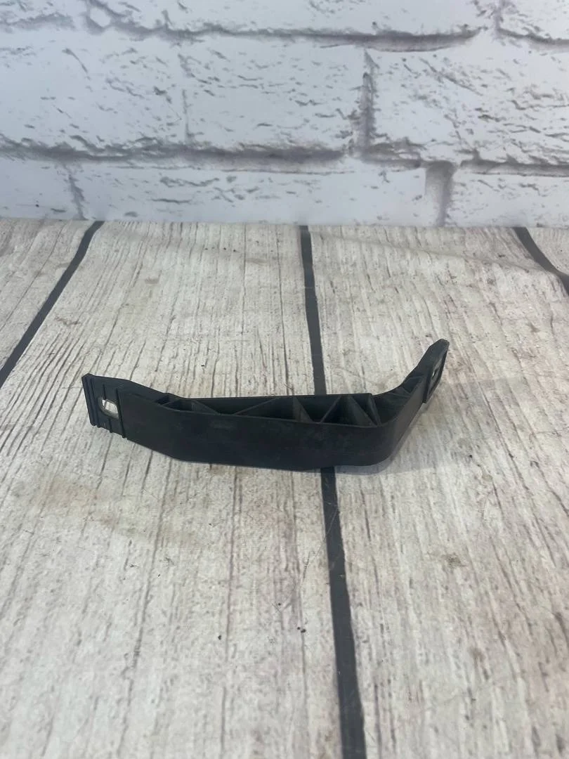 Кронштейн телевизора Audi Q3 2011-2014 8U