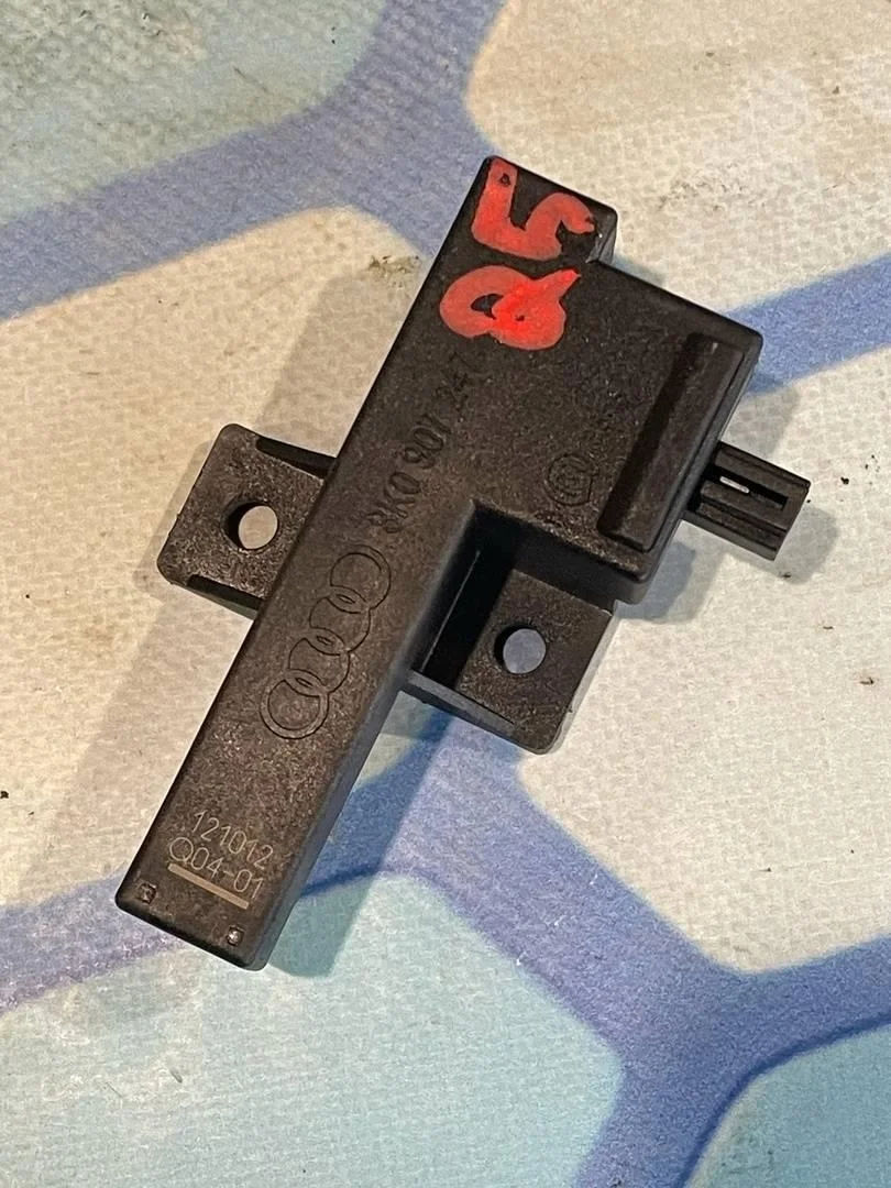 Блок управления Audi Q5 2008-2012 8R