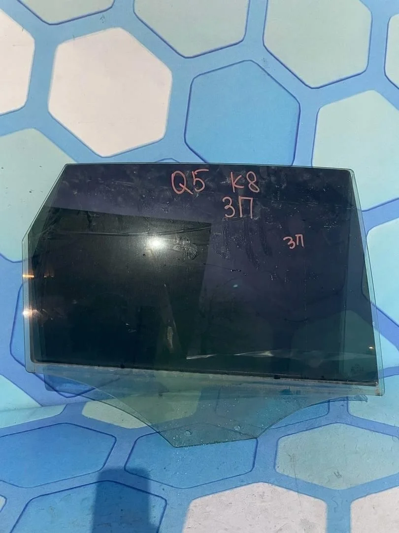 Стекло двери задней правой Audi Q5 2008-2012 8R