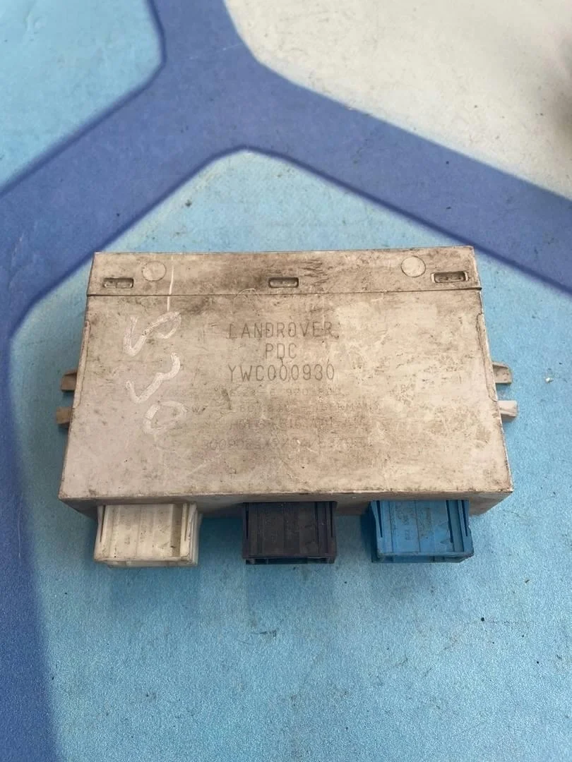 Блок управления парктрониками Land Rover Range 3 2005-2010 L322