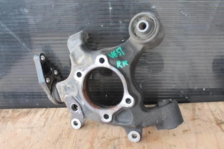 Б.у. цапфа MITSUBISHI PAJERO V65W MITSUBISHI PAJERO V65W